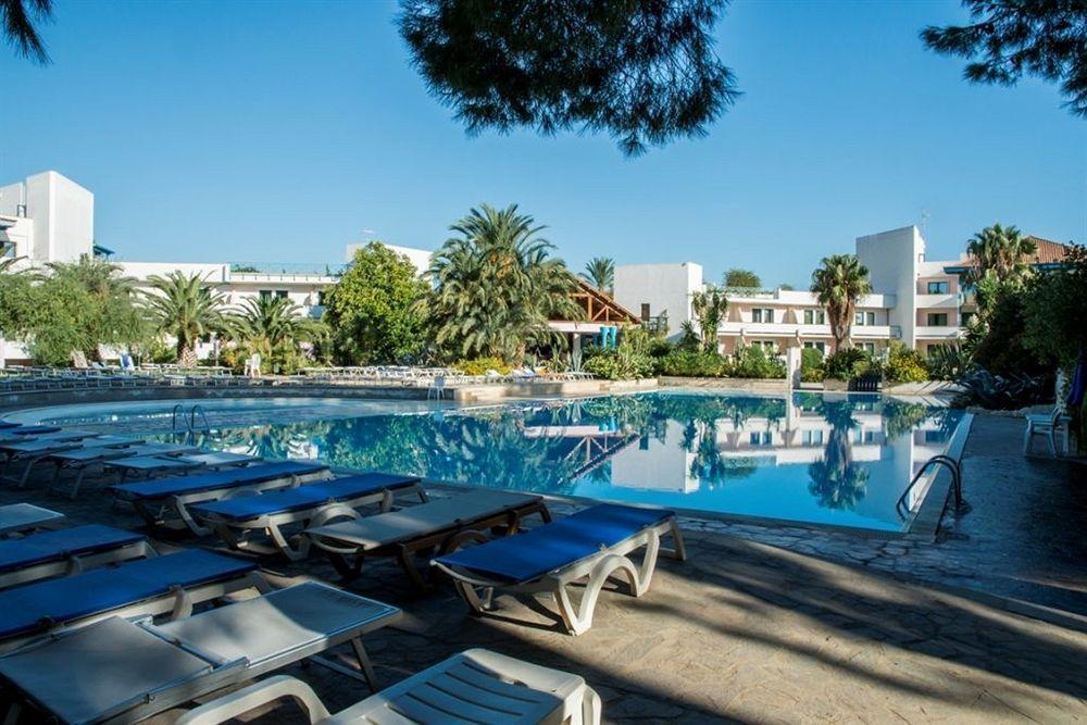 Villaggio Giardini D'oriente Hotel 4*